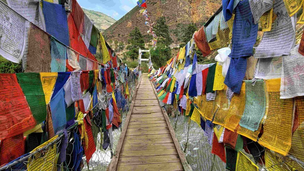 Bhutan budget travel